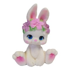 Фигурка из шоколадной глазури Зайка с цветочным венком ГФ011